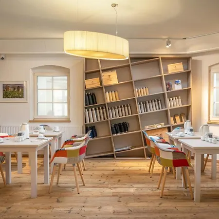 Altes Zollhaus ホテル ヘルムスドルフ