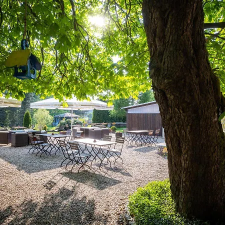 Altes Zollhaus ホテル ヘルムスドルフ