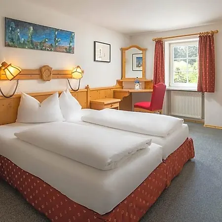 Altes Zollhaus Otel 4*