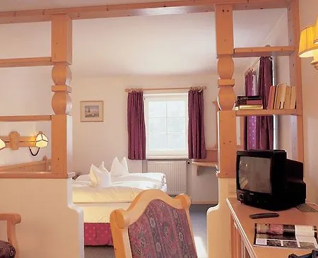 Altes Zollhaus Hotel 4*