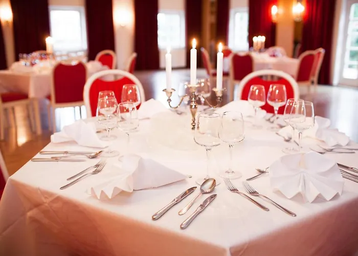 Отель Altes Zollhaus Хермсдорф