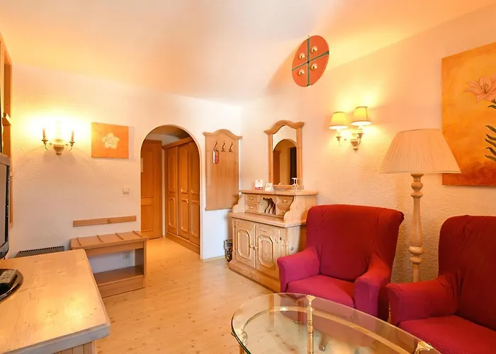 Отель Altes Zollhaus 4*